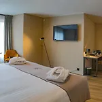 カルチェ ラタン ホテル 4*